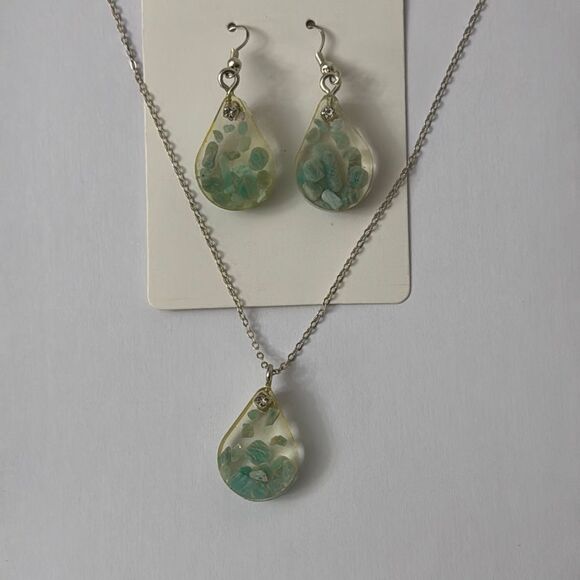 Green and Silver Resin & Stone Teardrop Earrings/Necklace Set - Picture 1 of 3